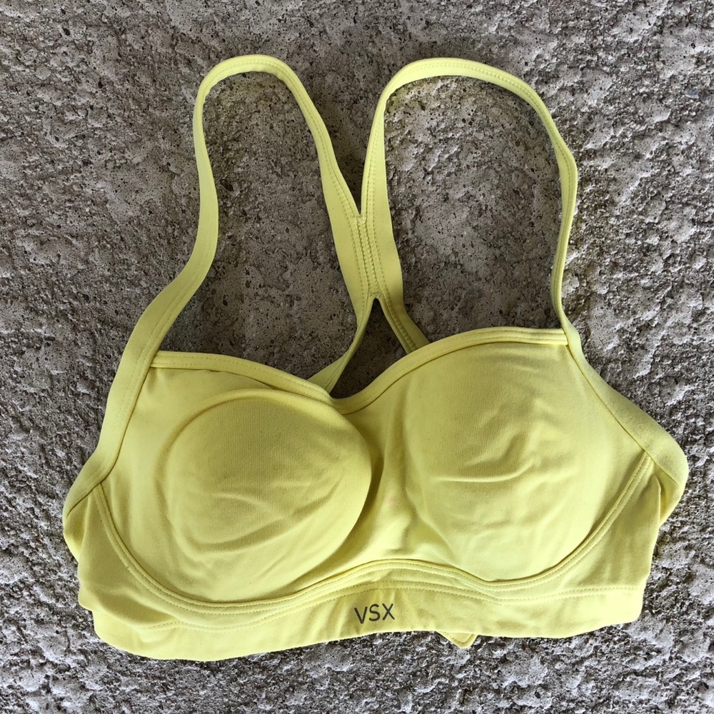 Victoria’s Secret sports bra size 32c